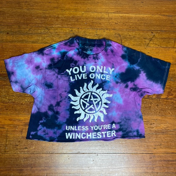 Hot Topic Tops - Hot Topic Supernatural Tie Dye Crop Top #117N